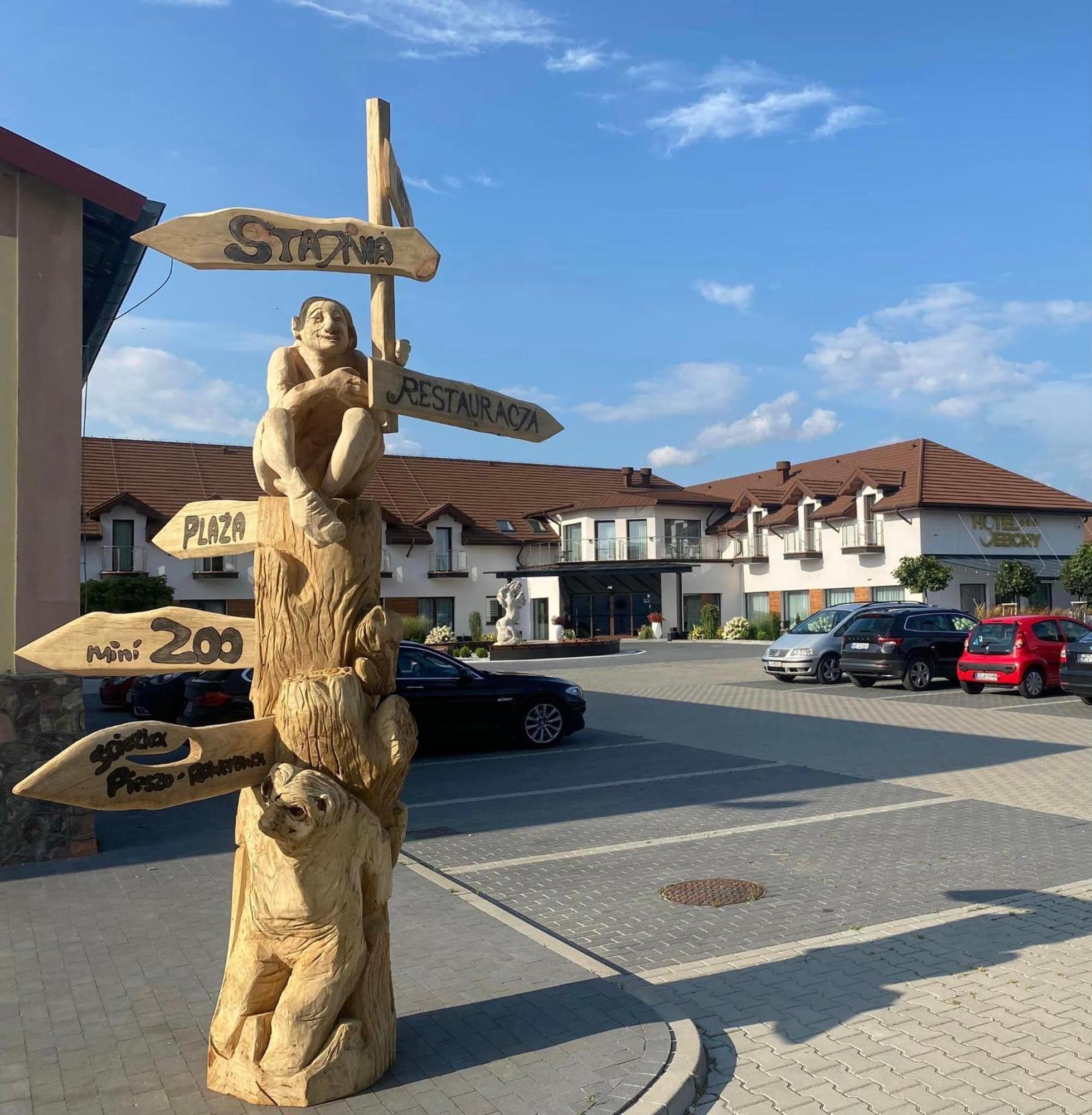 Hotel Sebory Przasnysz Buitenkant foto